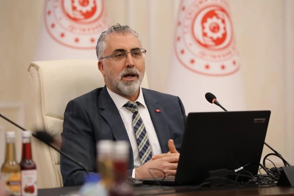Bakan Işıkhan’dan Emeklilere Uyarı