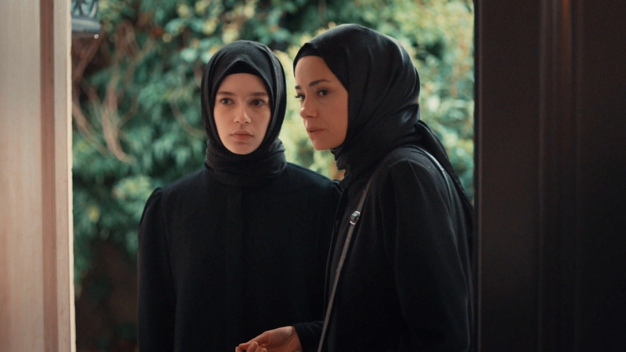 Kızıl Goncalar’da Gazeteci Özlem Gürses Sürprizi