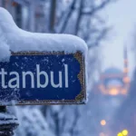 İstanbul’un Yoğun Trafiği Kar Yağışını Nasıl Etkiliyor