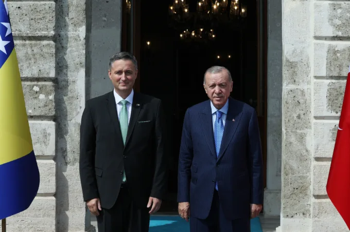 Cumhurbaşkanı Erdoğan ve Denis Becirovic İstanbul’da Bir Araya Geldi