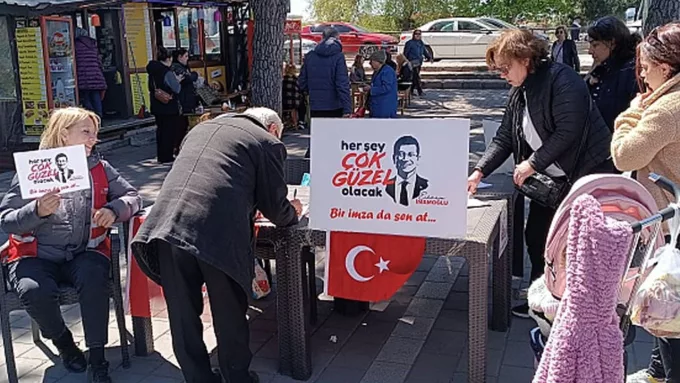 Almanya’da İmamoğlu Destek İmzalarına Konsolosluk El Koydu