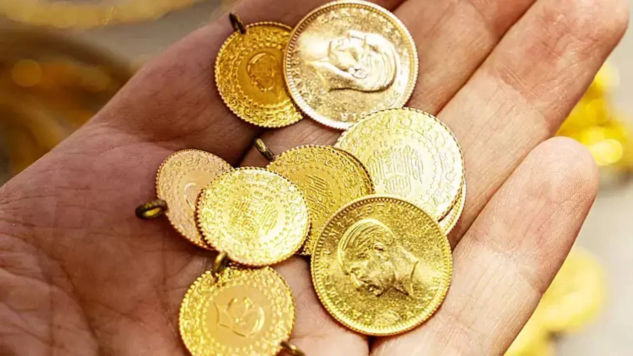 Altın Fiyatlarında Tarihi Zirve: Çeyrek Altın 7 Bin 100 Lirayı Aştı!