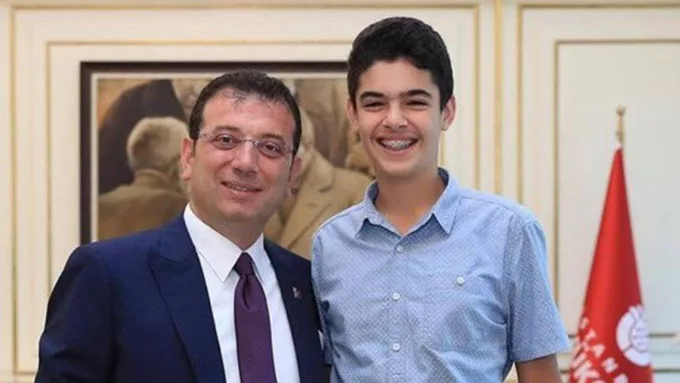 Berkay Gezgin’den İmamoğlu’na Anlamlı Ziyaret: “Her Şey Çok Güzel Olacak” Mesajı Yeniden Yükseliyor