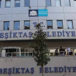 Beşiktaş Belediyesi’ne Yolsuzluk Soruşturması: Belediye Başkan Yardımcısı ve 12 Kişi Gözaltında