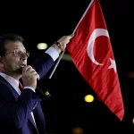 Ekrem İmamoğlu'ndan 23 Nisan’dan 19 Mayıs’a Bayrak Çağrısı: “Adalet, Barış, Eşitlik İçin Hep Birlikte!”