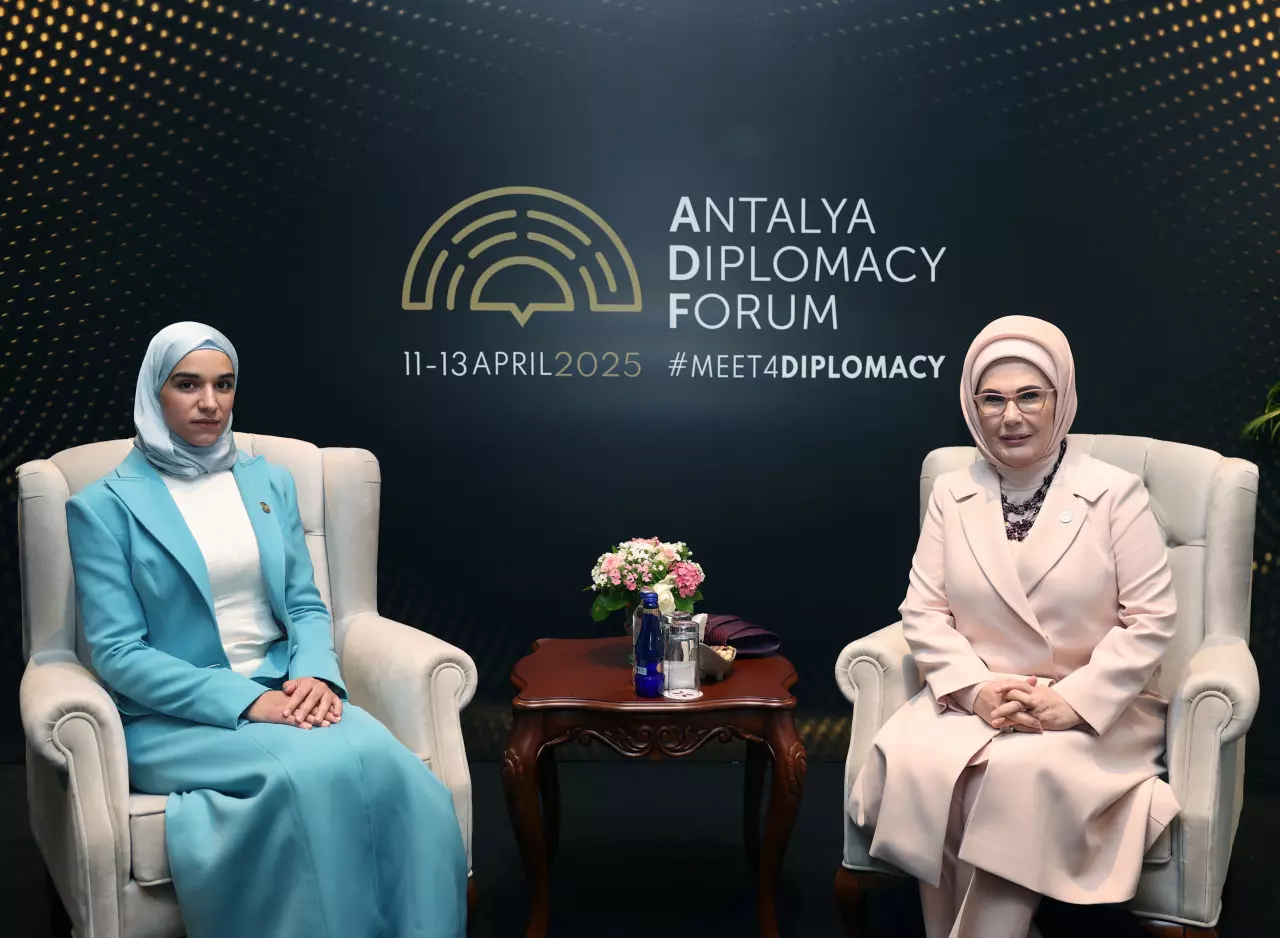Emine Erdoğan ile Latife El Durubi Bir Araya Geldi