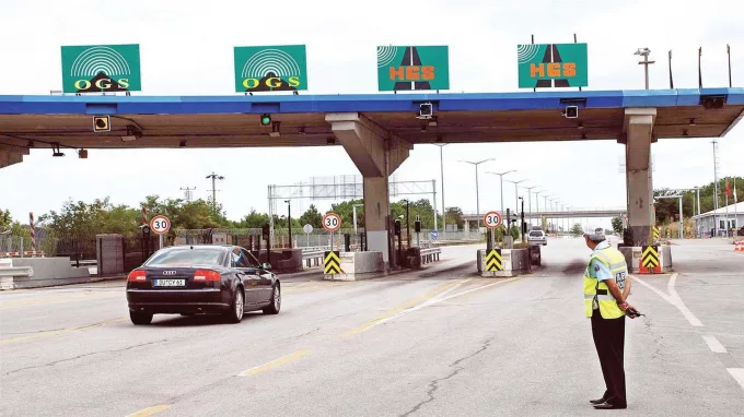 HGS'den Geçerken Dikkat! Sosyal Medyada Paylaştı, 4 Suçtan Ceza Yedi