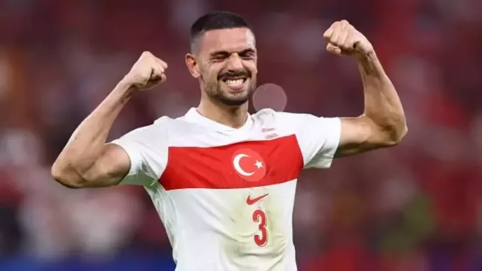 Merih Demiral’dan Uluslararası Başarı: FIFA’dan Akademik Davet!