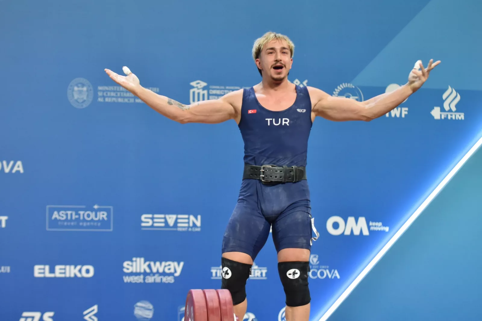 Milli Halterci Yusuf Fehmi Genç Rekorla Avrupa Şampiyonu Oldu