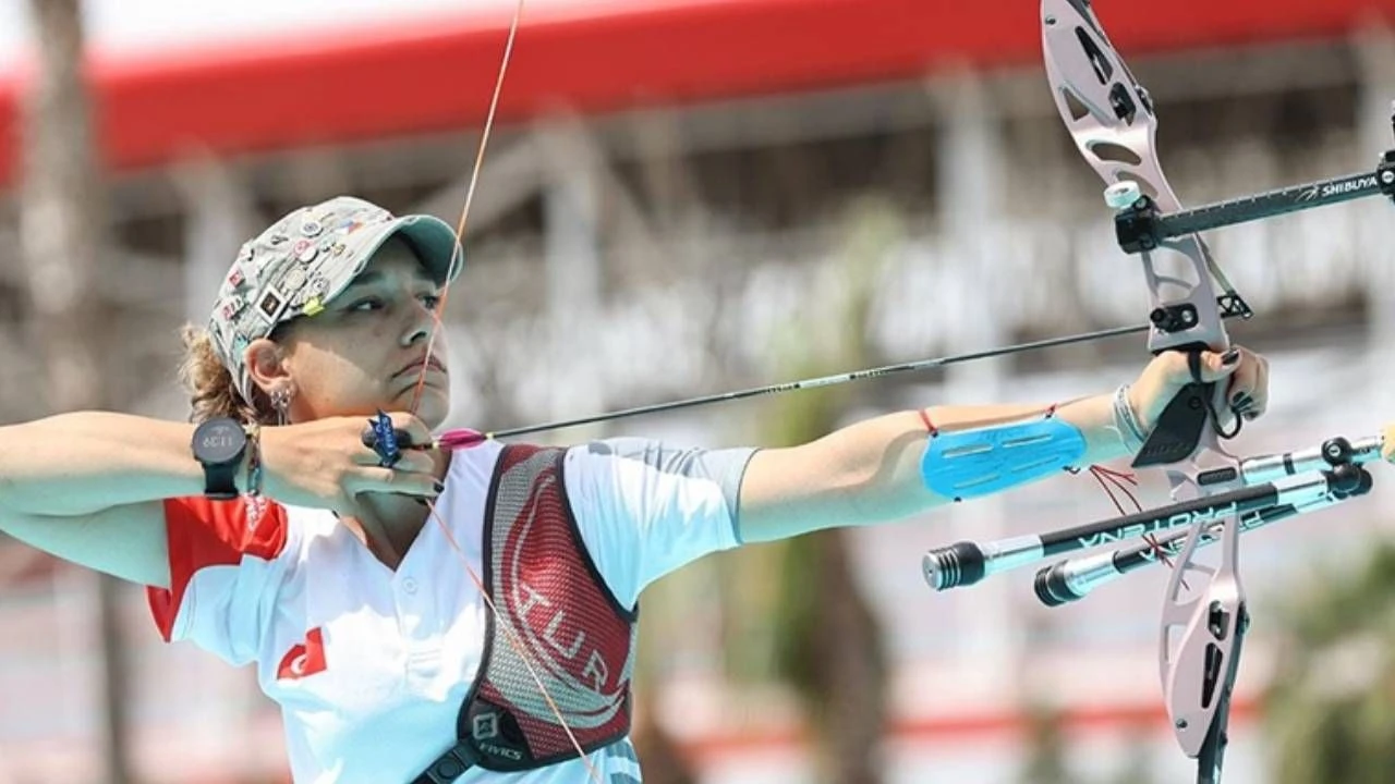 Milli Okçu Dünya Yenihayat 695 Puanla Dünya Rekoru Kırdı!