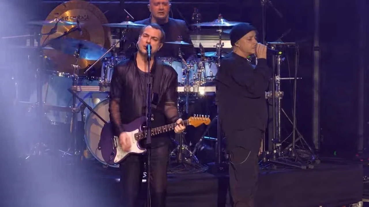 Mor ve Ötesi ile Ceza’dan Eleştirel Düğüm: Kadrolaştık İyice, Kadrolaştırdılar Memleketi