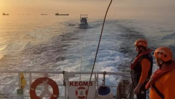Sarıyer Açıklarında Makine Arızası Yaşayan Tekne Kurtarıldı