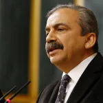 Sırrı Süreyya Önder Kalp Krizi Geçirdi! Durumu Yakından Takip Ediliyor