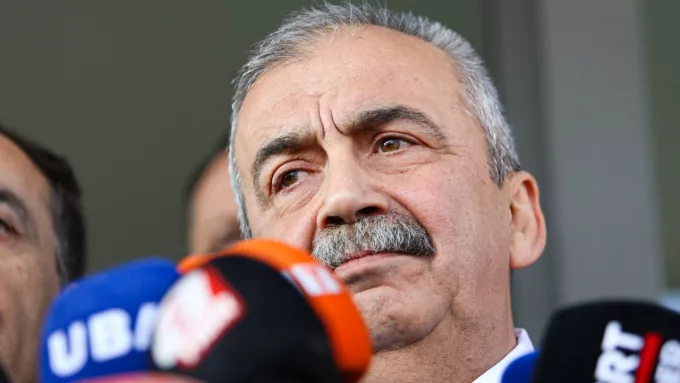 Sırrı Süreyya Önder’in Sağlık Durumunda Yeni Gelişme: Kardeşinden Umut Veren Açıklama