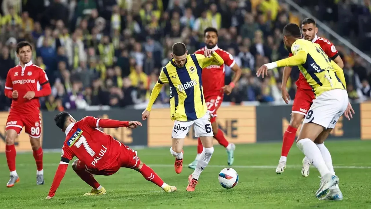 Sivasspor-Fenerbahçe Maçının VAR Hakemi Belli Oldu