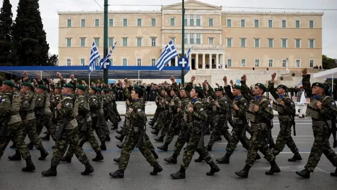 Yunanistan'da Türkiye Karşıtı Sloganlara Cezai Yaptırım