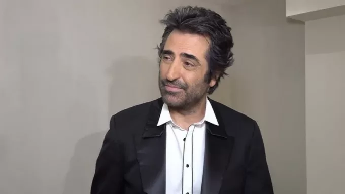 Zor Günler Geçiren Mahsun Kırmızıgül Soluğu Hastanede Aldı