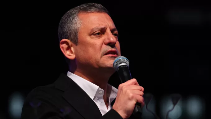 Özgür Özel’den Erdoğan’a TRT Üzerinden Sert Çağrı: “Cesaretin Varsa Canlı Yayınla!”