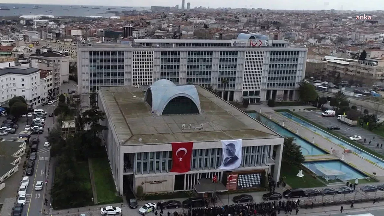 CHP'li Beş Belediye Başkanına Gözaltı Şoku! Yolsuzluk Soruşturması Derinleşiyor