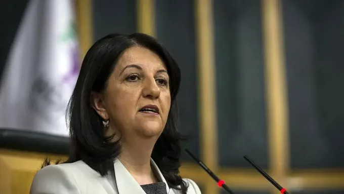 DEM Parti'den Açıklama: Pervin Buldan Suikasta Uğramadı, Roma’da Kaza Geçirdi