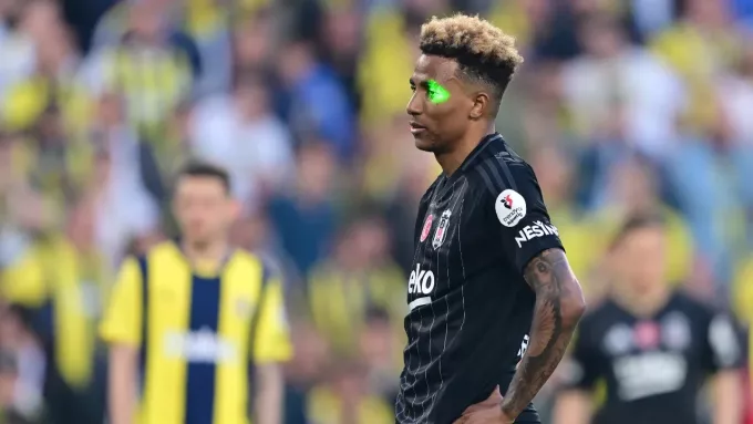 Derbi Skandalı: Gedson Fernandes'e Lazer Tutan Taraftar Gözaltına Alındı