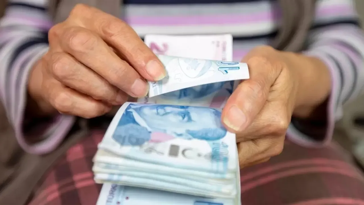 Emeklilerin Bayram İkramiyeleri İçin Geri Sayım Başladı: Ödeme Takvimi Açıklandı