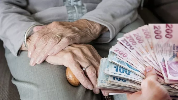 Emekliye Bayram Müjdesi: İkramiyeler Yatıyor! İşte Tarihler