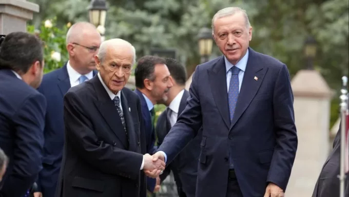 Erdoğan’dan Bahçeli’ye Sürpriz Ziyaret: Kritik Görüşme Ankara’da Gerçekleşecek