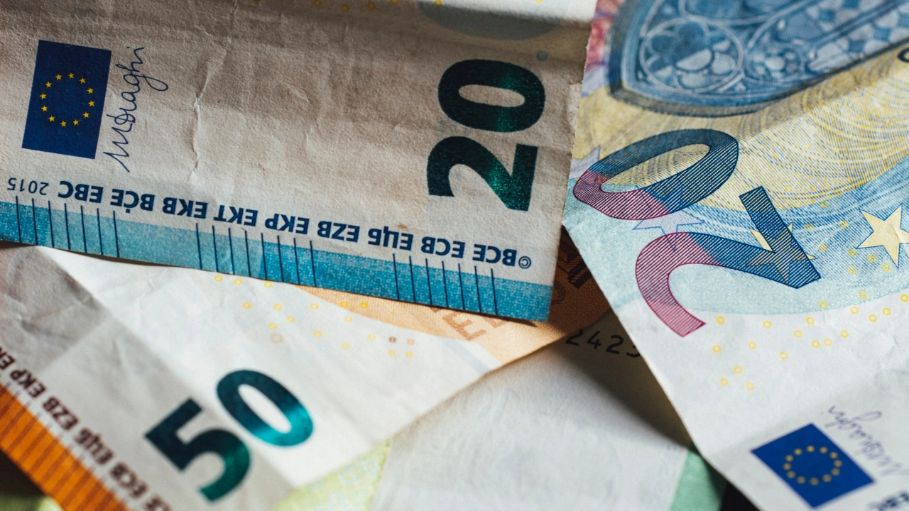 Euro/TL Rekor Kırdı! Döviz Piyasaları Yeni Haftaya Fırtına Gibi Başladı