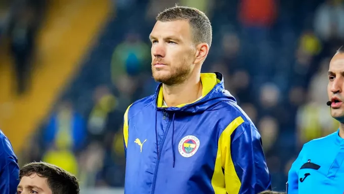 Fenerbahçe'de Sessiz Veda! Edin Dzeko İstanbul'dan Ayrıldı