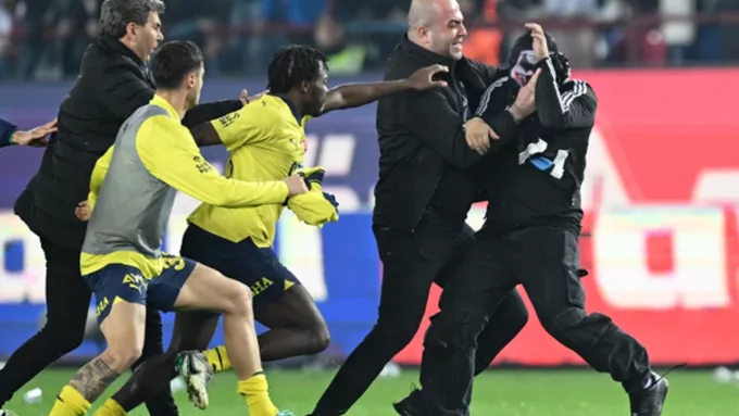 Fenerbahçeli Futbolculara Mahkemeden Zorla Getirme Kararı! Derbi Sonrası Gerilim Tırmanıyor