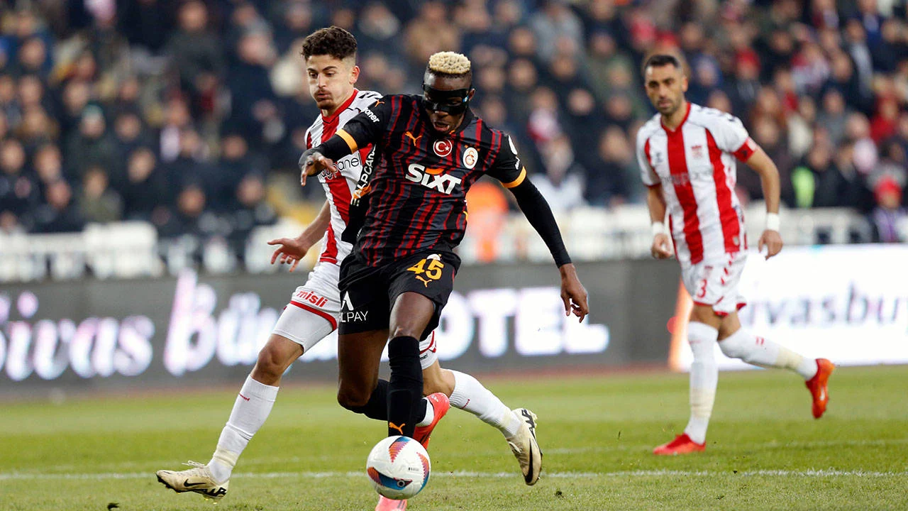 Galatasaray 8 Puanlık Fark İçin Sahaya Çıkıyor: Beklenen 11’ler Belli Oldu!