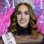 İdil Bilgen Miss World 2025’te Çeyrek Finale Yükseldi!