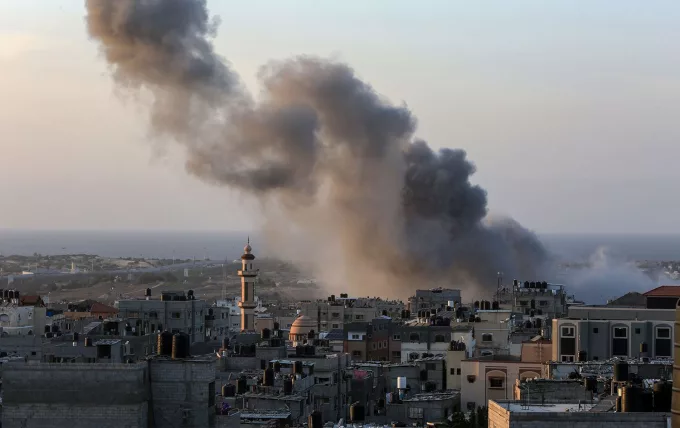 İsrail'den Avrupa Hastanesi'ne Füze Yağmuru: 16 Ölü, 70 Yaralı