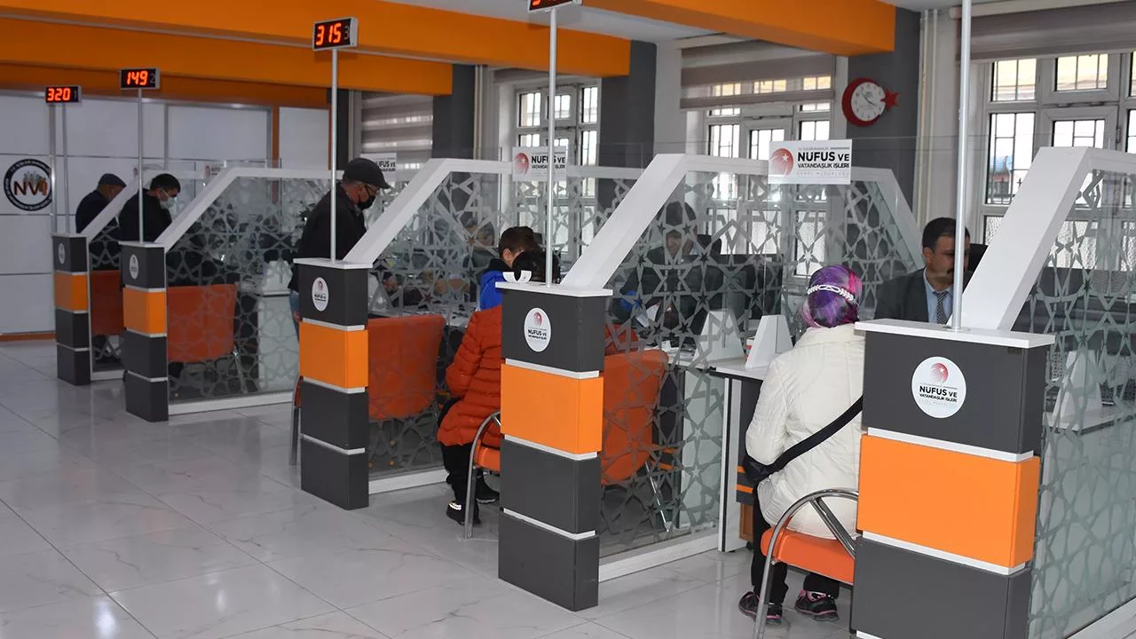 Nüfus Müdürlüklerinde Randevu Alarmı: 4 Milyonu Aşkın Sürücü Hâlâ Eski Ehliyetle Geziyor