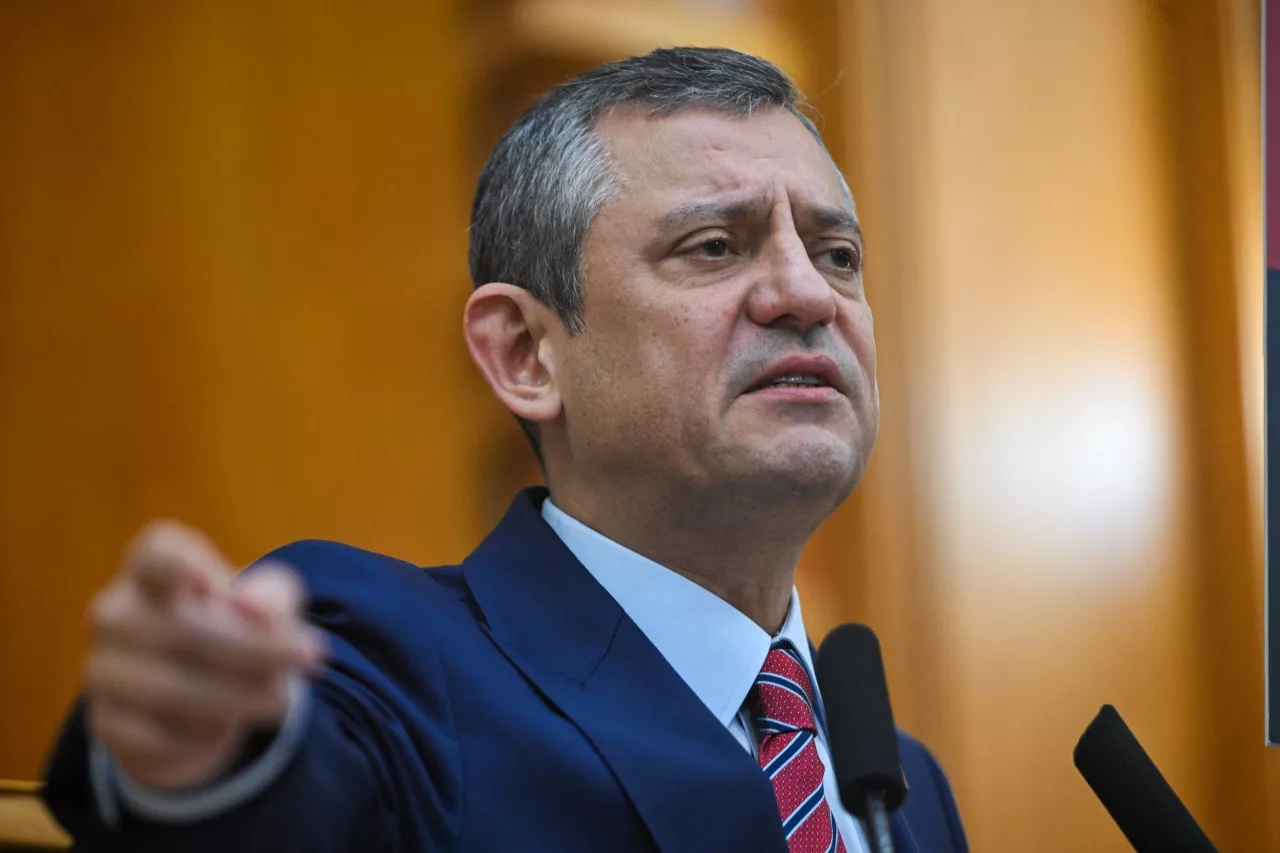 Özgür Özel: “Bu Saldırı Bireysel Değil, Mesaj İçeriyor”