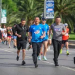 Özgür Özel Kadıköy Halk Koşusu’nda Mesaj Verdi: 10 Kilometrelik Parkurda Tarihi Vurgular