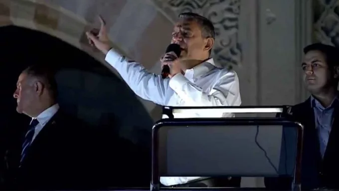 Özgür Özel’den Beyazıt’ta Erdoğan’a Sert Diploma Göndermesi!