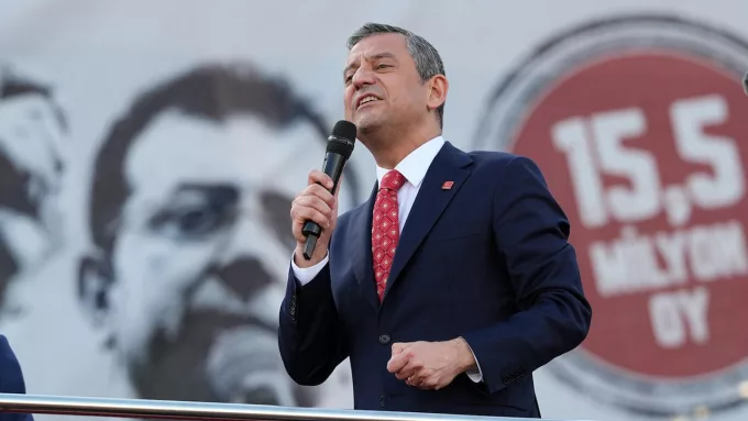 Özgür Özel'den Erdoğan'a Güçlü Yanıt: "Bu Ülkeye Barış Güvercini Gerek!"