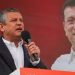 Özgür Özel'den İmamoğlu Ziyareti: "Dijital Darbe Evresiyle Karşı Karşıyayız"