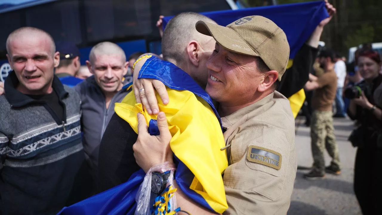 Rusya ve Ukrayna Arasında Tarihi Takas: 307 Esir Serbest Bırakıldı