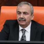 Sırrı Süreyya Önder Hayatını Kaybetti: 18 Günlük Yaşam Savaşı Sonuçsuz Kaldı