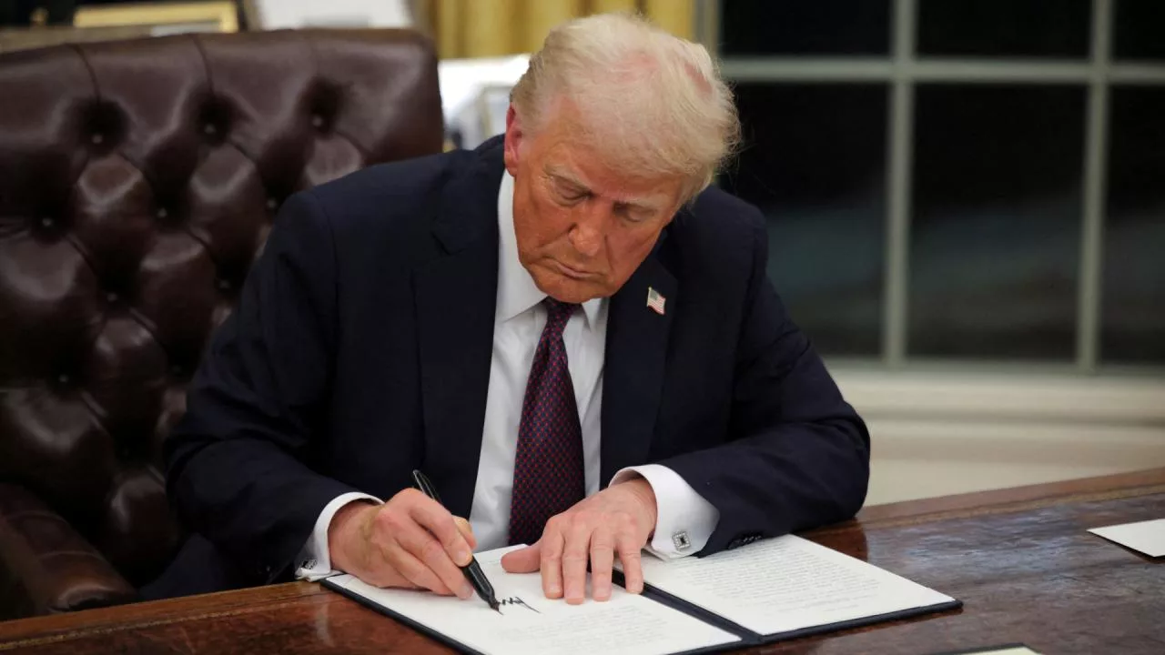 Trump Etkisiyle Tarihi Yakınlaşma: İngiltere ve AB Yeni Bir Sayfa Açıyor