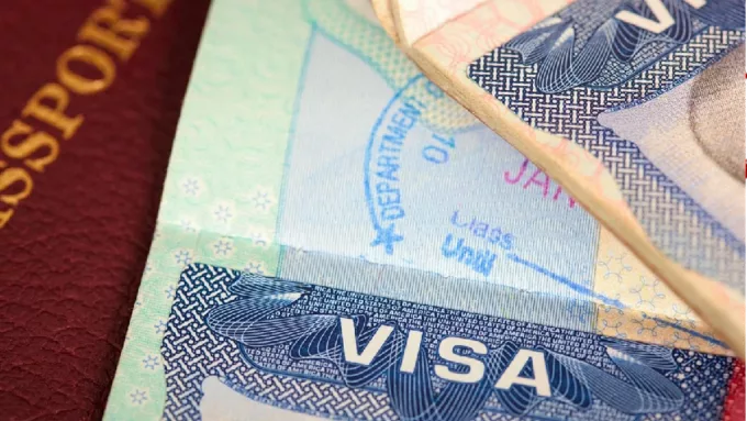 Vize Randevusu Krizi Derinleşiyor: Karaborsada Fiyatlar 3 Bin Euro'ya Ulaştı!