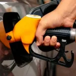 Akaryakıtta İndirim Müjdesi: Zam Fırtınası Duruldu, Nihayet Fiyatlar Düşüyor!