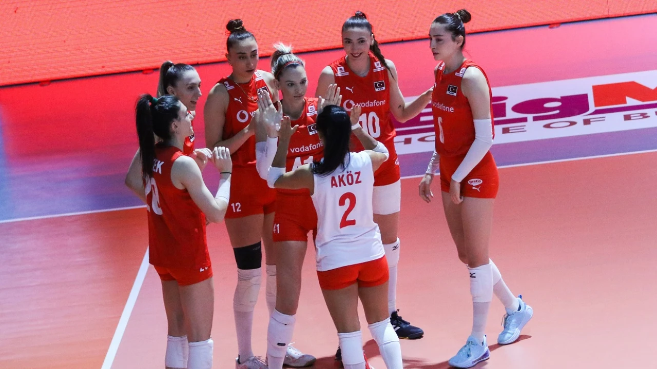 Filenin Sultanları, Dominik Cumhuriyeti’ni Set Vermeden Mağlup Etti!