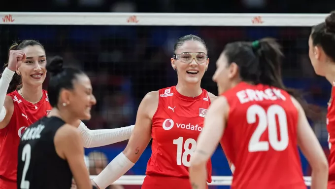 Filenin Sultanları Seriye Bağladı: Kanada da Engel Olamadı!