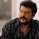 İlker Aksum Trafikte Sinir Krizi Geçirdi: Tartıştığı Sürücüye Küfürler Yağdırdı