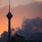 İran Devlet Televizyonuna Canlı Yayında Saldırı: Alevler İçinde Kalan Bina, Savaşın Yeni Safhasını Başlattı!