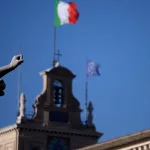 İtalya'dan Radikal Eğitim Hamlesi: Liselerde Cep Telefonu Kullanımı Yasaklandı